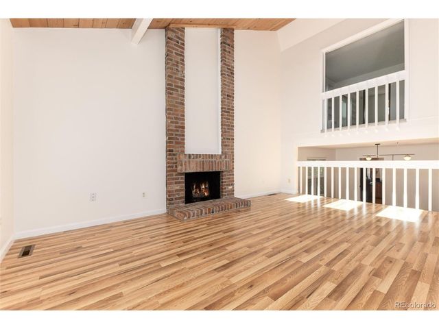 8145 S Syracuse St, Centennial, CO 80112