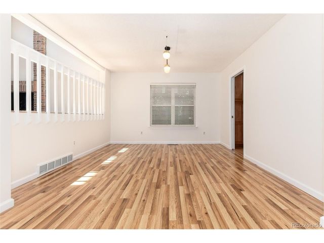 8145 S Syracuse St, Centennial, CO 80112