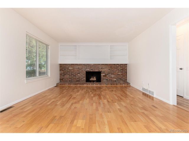 8145 S Syracuse St, Centennial, CO 80112