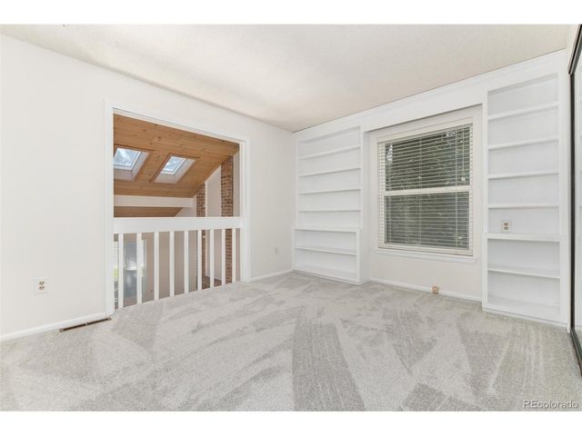8145 S Syracuse St, Centennial, CO 80112