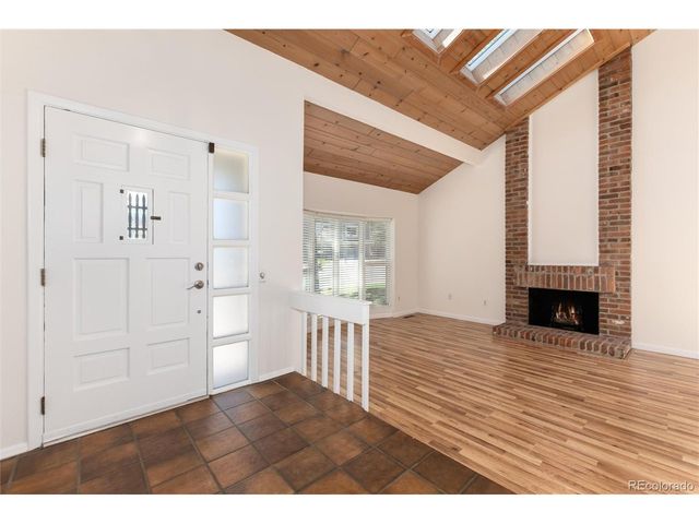 8145 S Syracuse St, Centennial, CO 80112