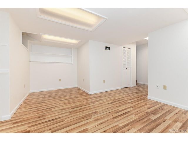 8145 S Syracuse St, Centennial, CO 80112