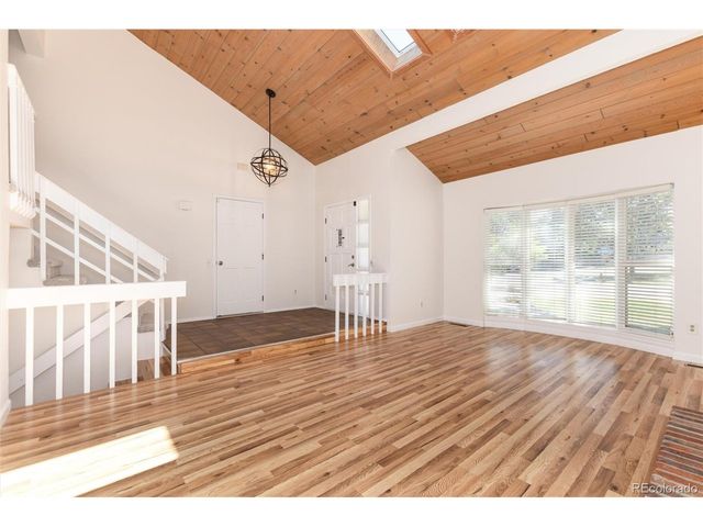 8145 S Syracuse St, Centennial, CO 80112