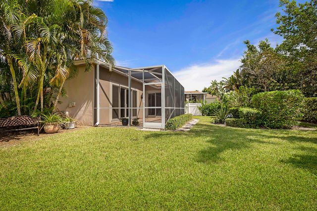 23444 Alzira Circle, Boca Raton, FL 33433