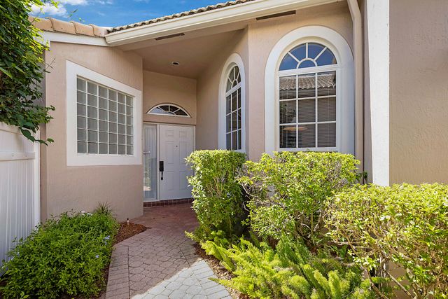 23444 Alzira Circle, Boca Raton, FL 33433