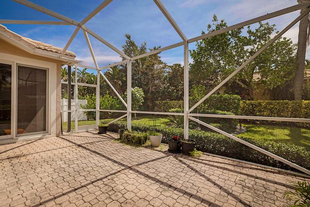 23444 Alzira Circle, Boca Raton, FL 33433