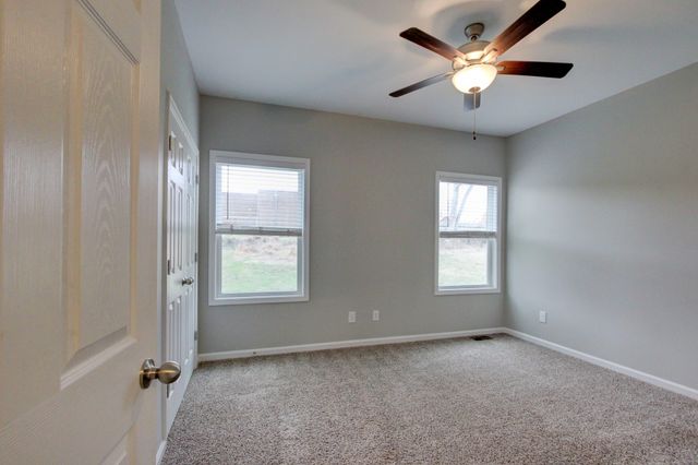 699 Ford St, Clarksville, TN 37040