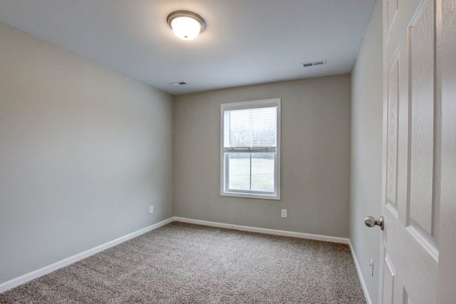 699 Ford St, Clarksville, TN 37040