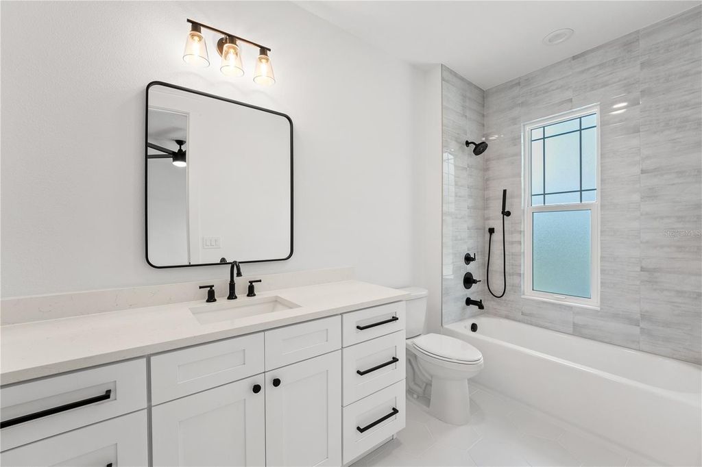 Image 30 of property listing at 115 W HIAWATHA STREET 1/2, Tampa, FL 33604