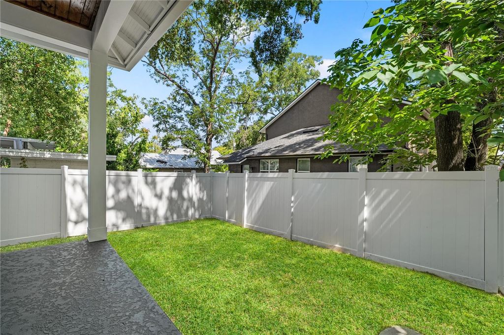 Image 45 of property listing at 115 W HIAWATHA STREET 1/2, Tampa, FL 33604