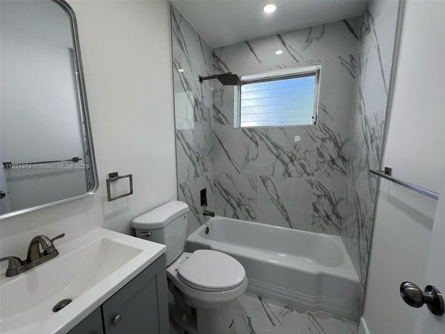 6761 Sheridan St, Hollywood, FL 33024