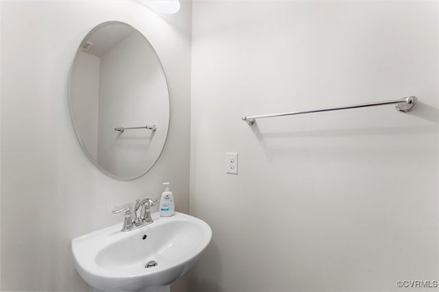 621 Lenten Rose Ln, Henrico, VA 23223