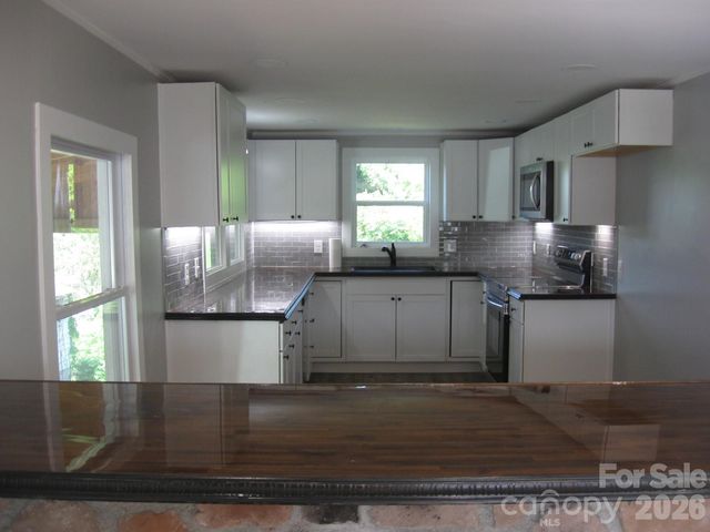 406 realty Street, Lenoir, NC 28645