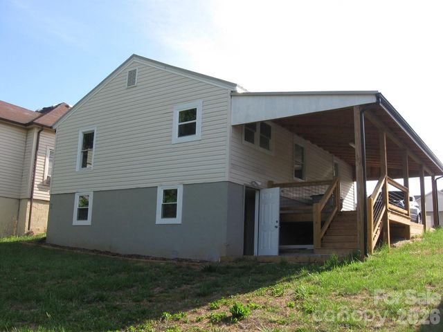406 realty Street, Lenoir, NC 28645