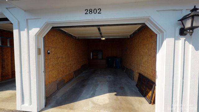 2802 S Knightsbridge Circle, Ann Arbor, MI 48105
