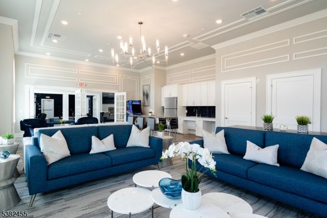 51 Biltmore Ave 51, East Hanover Twp., NJ 07936