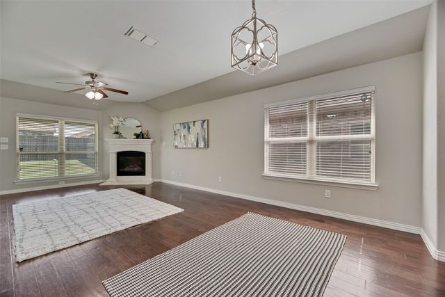 1821 Ridge Creek Lane, Aubrey, TX 76227