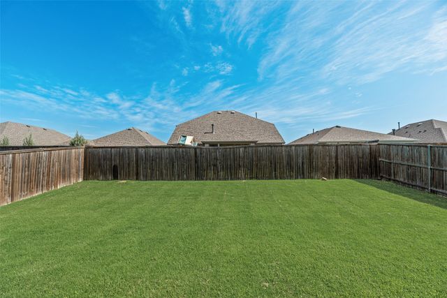 1821 Ridge Creek Lane, Aubrey, TX 76227