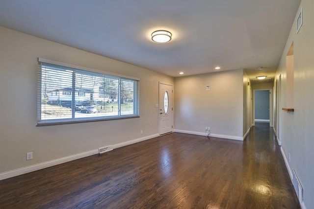 2605 Buttermilk Pike, Villa Hills, KY 41017