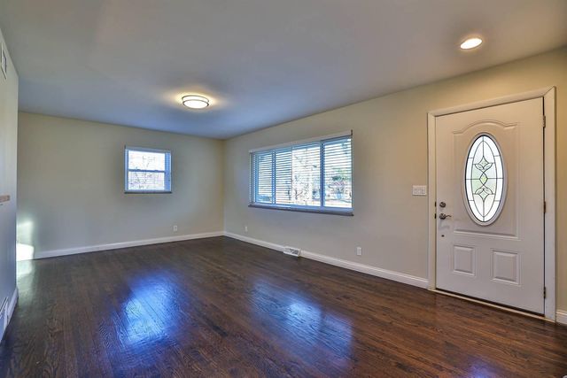 2605 Buttermilk Pike, Villa Hills, KY 41017