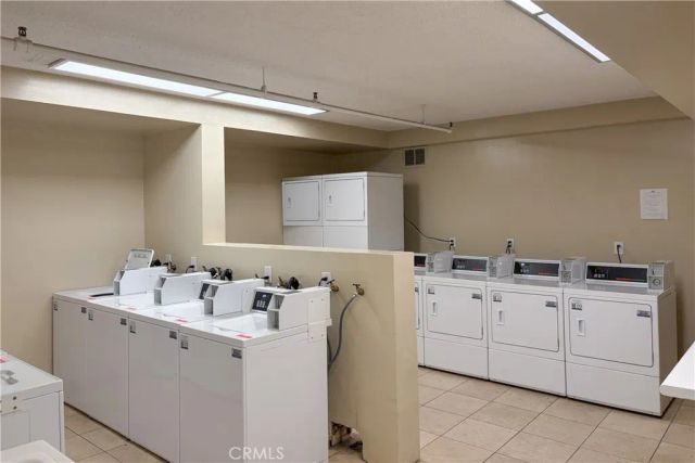 11750 W Sunset Boulevard 214, Los Angeles, CA 90049