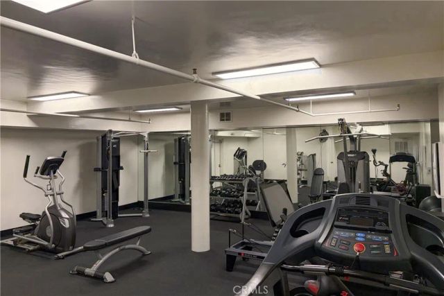 11750 W Sunset Boulevard 214, Los Angeles, CA 90049