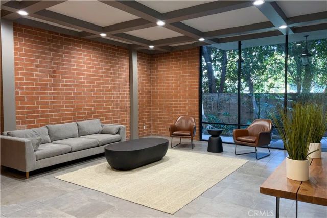 11750 W Sunset Boulevard 214, Los Angeles, CA 90049