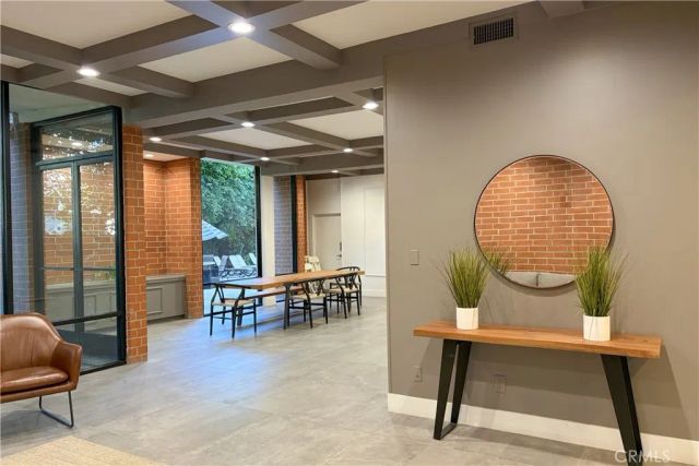 11750 W Sunset Boulevard 214, Los Angeles, CA 90049