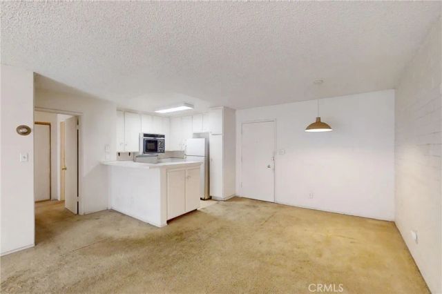 11750 W Sunset Boulevard 214, Los Angeles, CA 90049