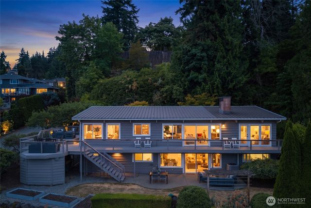 6924 96th Avenue SE, Mercer Island, WA 98040