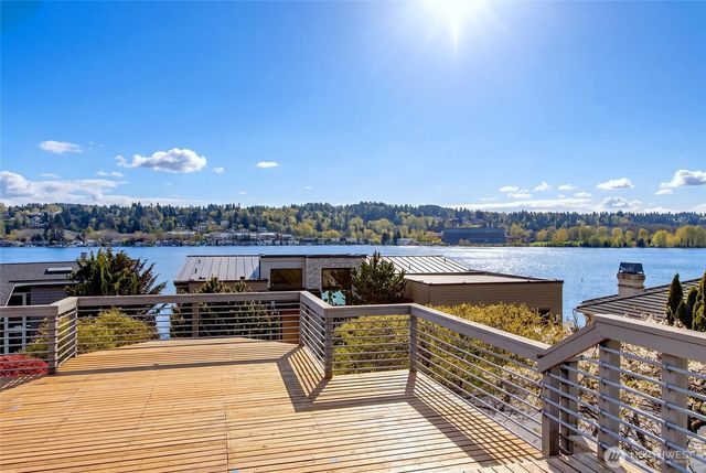 6924 96th Avenue SE, Mercer Island, WA 98040