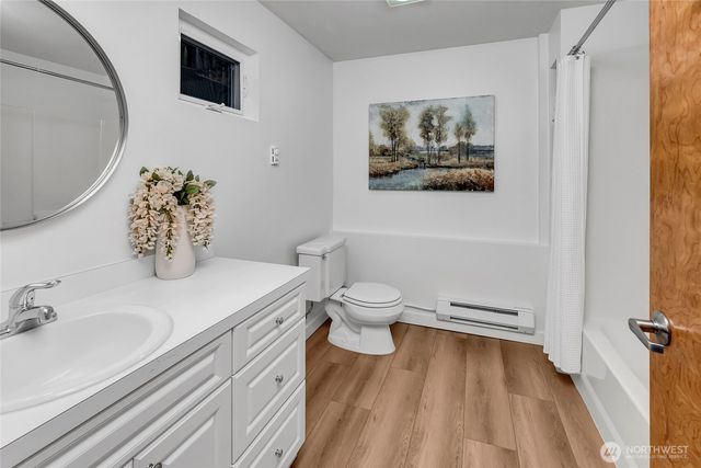 6924 96th Avenue SE, Mercer Island, WA 98040