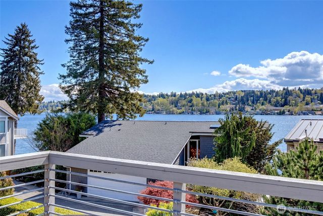 6924 96th Avenue SE, Mercer Island, WA 98040