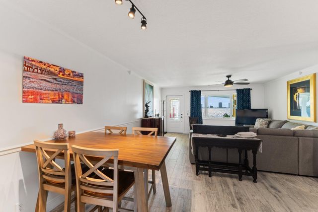 100 Shore Court 105, North Palm Beach, FL 33408