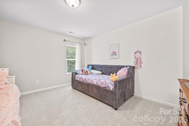 8724 Gray Willow Road, Charlotte, NC 28227