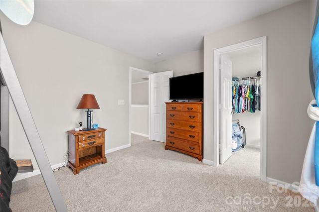 8724 Gray Willow Road, Charlotte, NC 28227