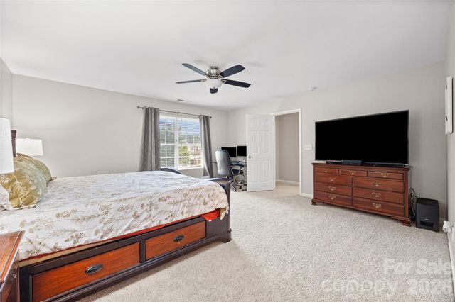 8724 Gray Willow Road, Charlotte, NC 28227
