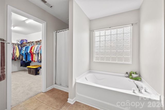 8724 Gray Willow Road, Charlotte, NC 28227