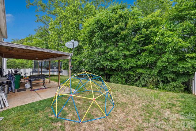 8724 Gray Willow Road, Charlotte, NC 28227
