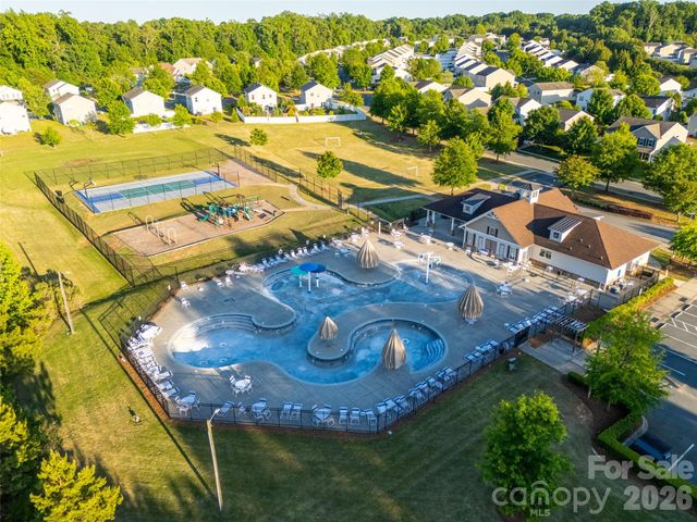 8724 Gray Willow Road, Charlotte, NC 28227