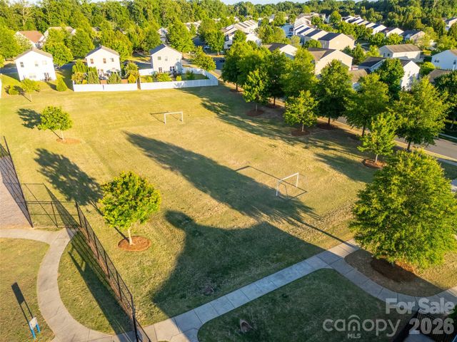 8724 Gray Willow Road, Charlotte, NC 28227
