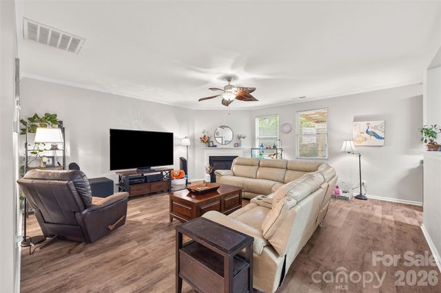 8724 Gray Willow Road, Charlotte, NC 28227