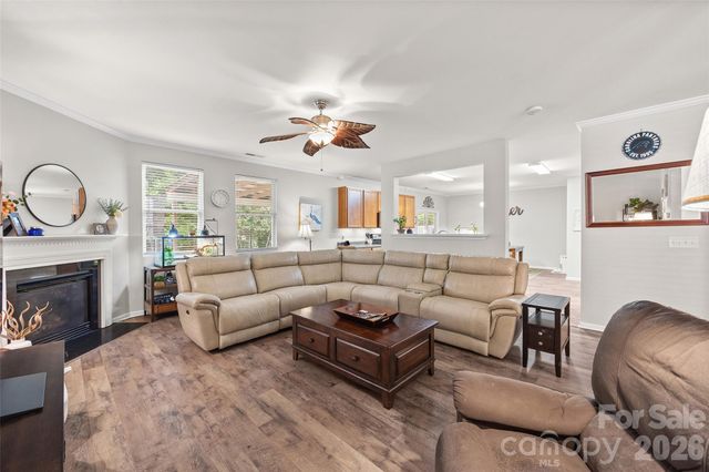 8724 Gray Willow Road, Charlotte, NC 28227