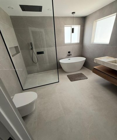 7874 NW 194th St 7874, Hialeah, FL 33015