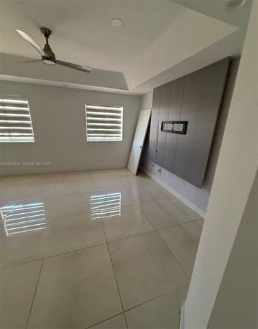 7874 NW 194th St 7874, Hialeah, FL 33015