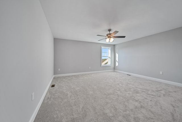 7 Cypress Lane # 5, Windham, NH 03087