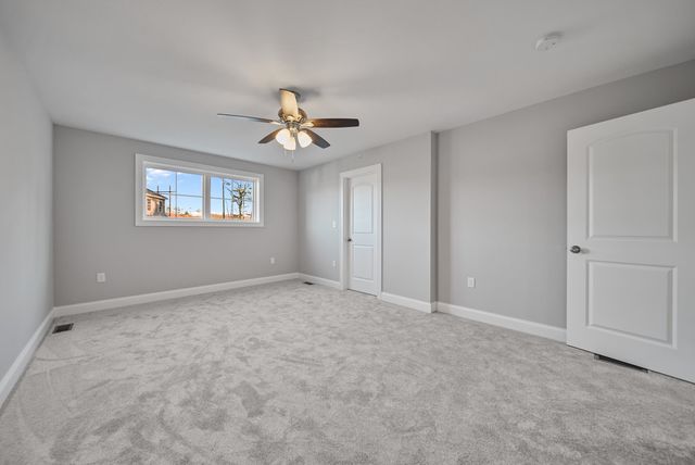 7 Cypress Lane # 5, Windham, NH 03087