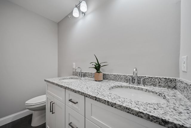 7 Cypress Lane # 5, Windham, NH 03087