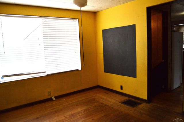 525 Owen Street, Saginaw, MI 48607