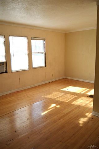525 Owen Street, Saginaw, MI 48607